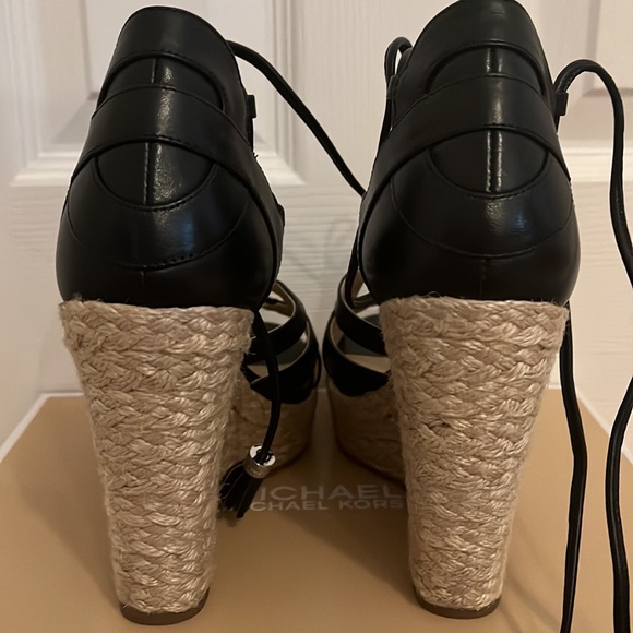 Michael Kors Mirabel Wedge (black) - Picture 4 of 8